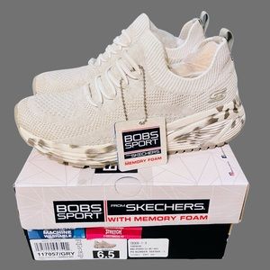 NEW! SKECHERS Bobs Sparrow 2.0 Stretch Fit Memory Foam Slip on Shoes Size 6.5